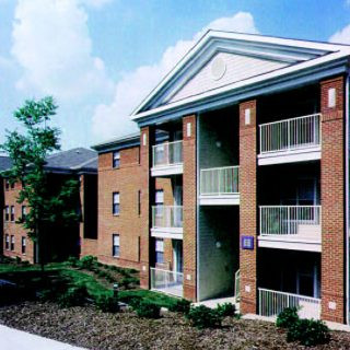 Averett Commons at Averett College, commons style student living arrangements