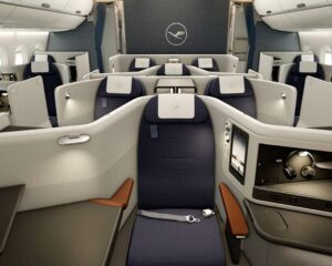 Lufthansa Business Class cabin, a prime example of surcharge-free redemption with LifeMiles