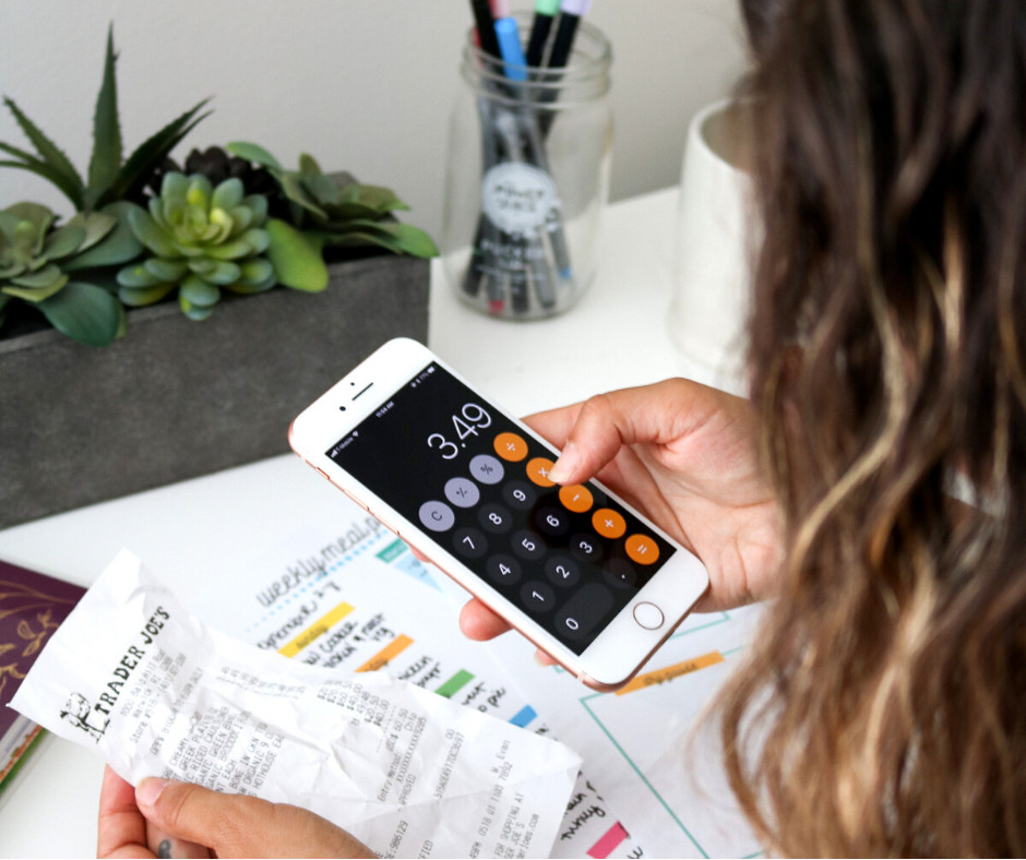 Family budgeting together