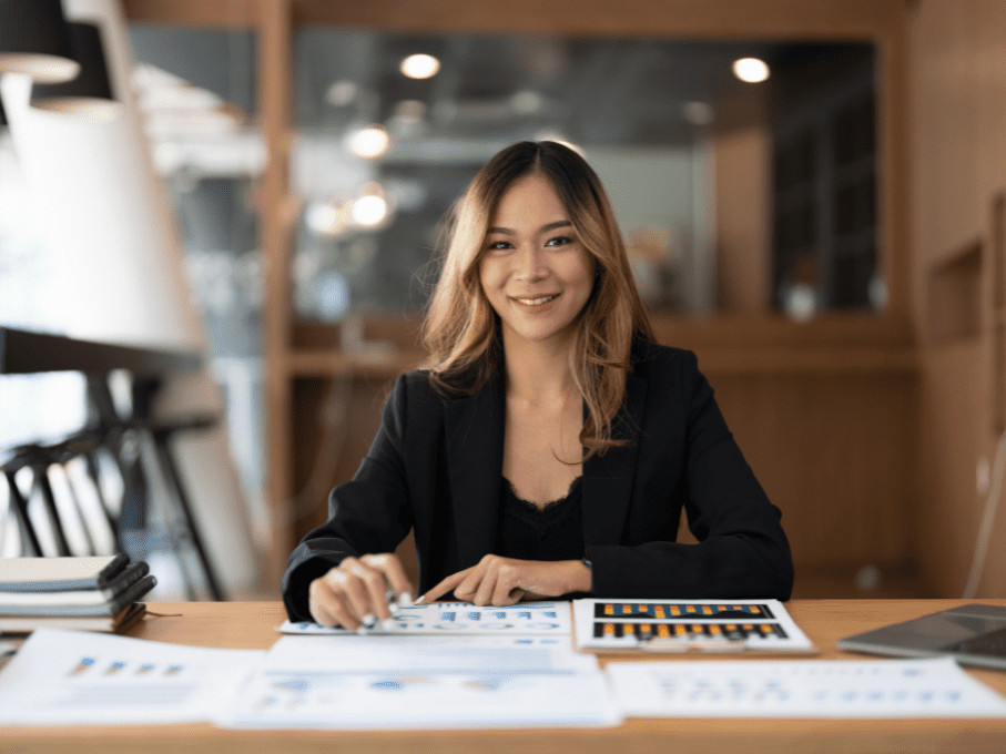 Calculating net income involves subtracting total expenses from total revenue, resulting in the final figure.